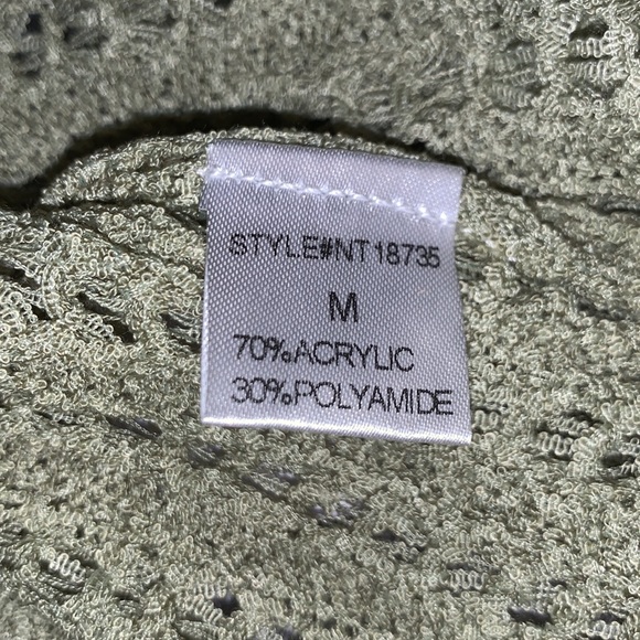 Lumiere Open Knit Sweater Medium - Picture 9 of 9